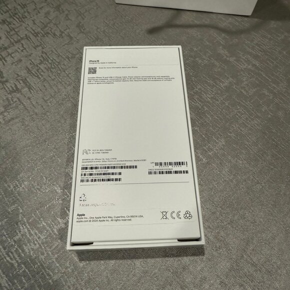 iPhone 16 Empty box only - Picture 4 of 7